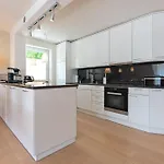 Haus Am Seehof Seemoewe 4 アパート
