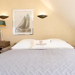 Haus Am Seehof Seemoewe 4 * ジールクスドルフ