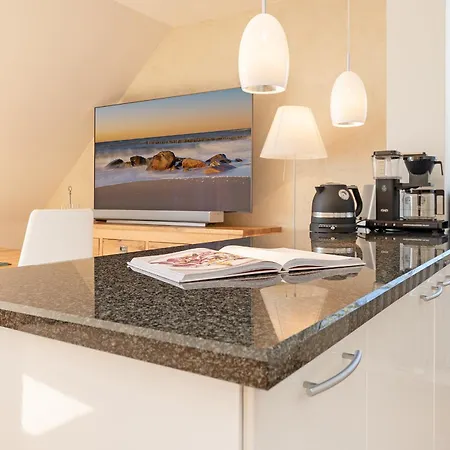 Haus Am Seehof Seemoewe 4 *