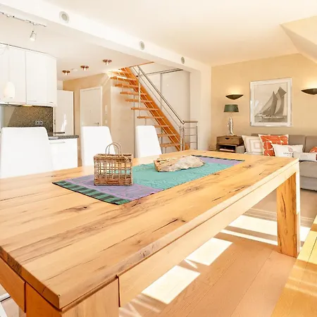 Haus Am Seehof Seemoewe 4 *