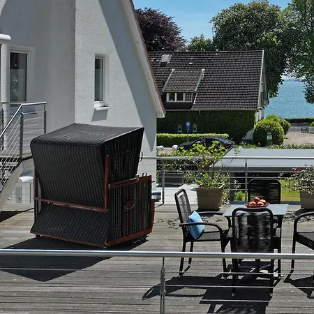 Апартаменты Haus Am Seehof Seemoewe 4 *